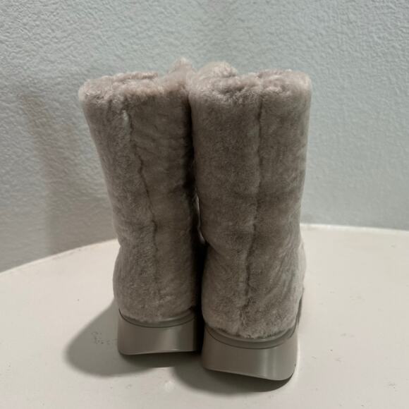STUART WEITZMAN NIB $695 McKenzee Chill in Natural Boot Size Women's 37 or 6.5 - Picture 6 of 11